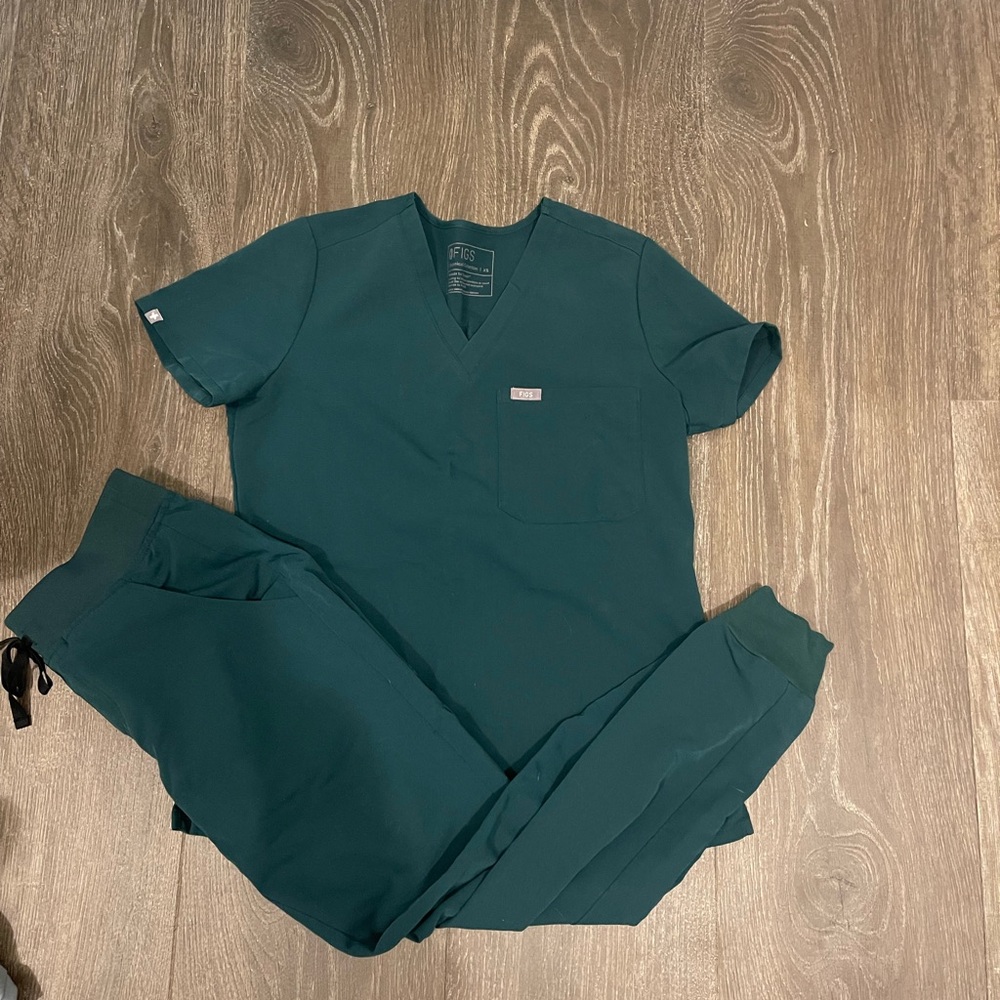 Green Figs Zamora Scrub Set